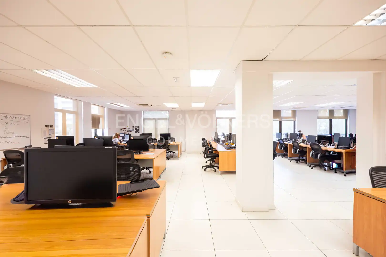 Office for rent in Barcelona  with Air Conditioner