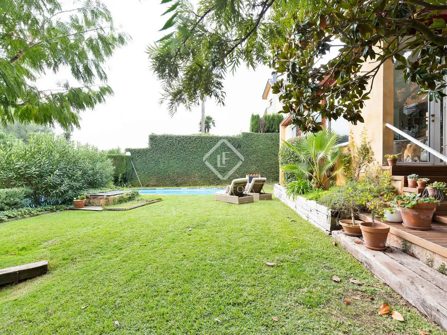Garden of Houses for sale in Sant Cugat del Vallès  with Air Conditioner, Private garden and Storage room