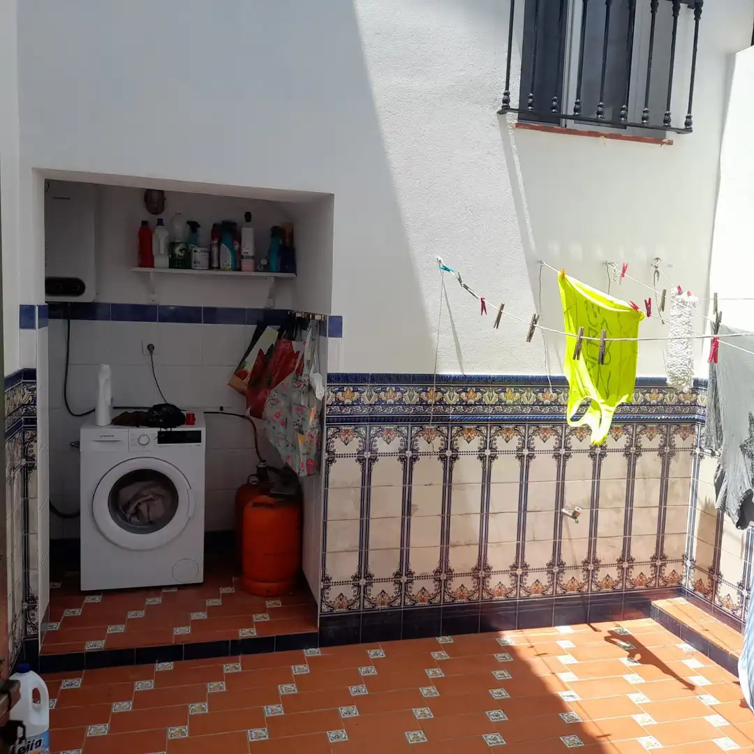 Cuina de Casa o xalet de lloguer en Algeciras amb Terrassa, Traster i Piscina