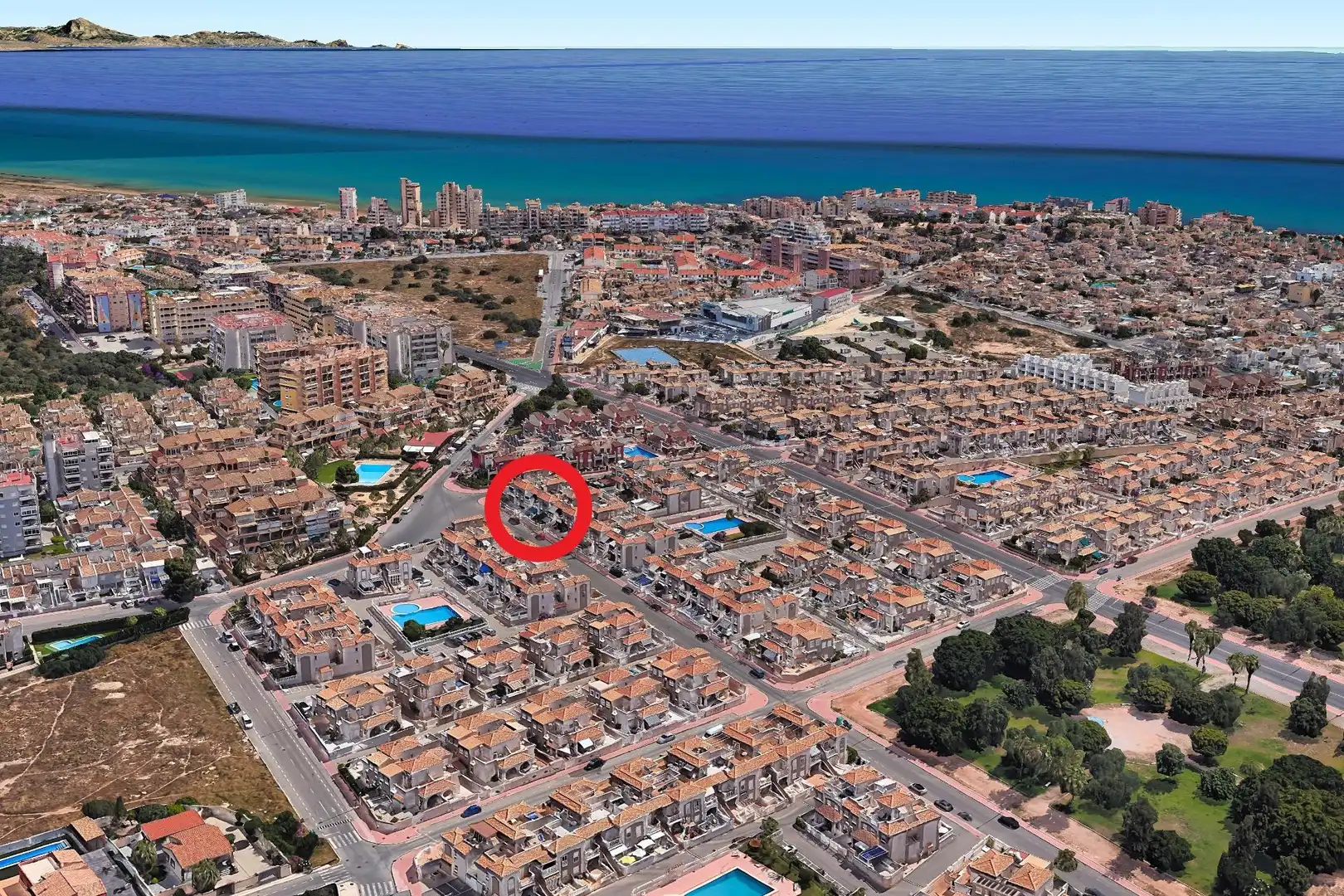Vista exterior de Planta baixa en venda en Torrevieja amb Aire condicionat, Calefacció i Jardí privat