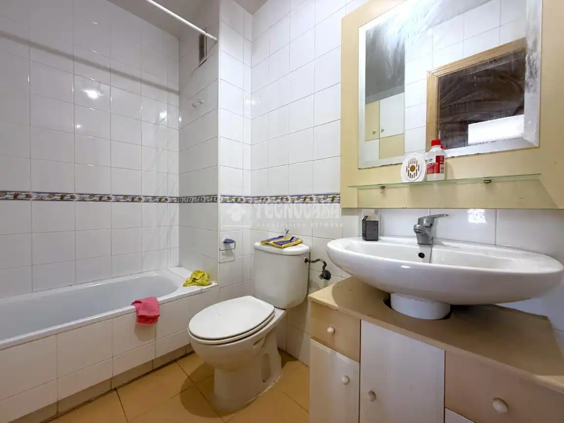 Baño de Piso en venta en Alcalá de Henares con Aire acondicionado y Calefacción
