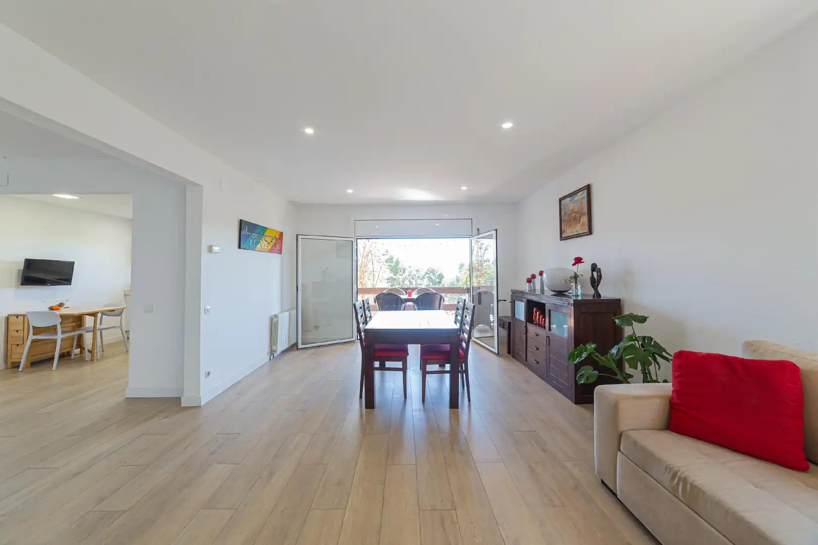 Living room of Houses for sale in Castelldefels  with Air Conditioner, Heating and Private garden