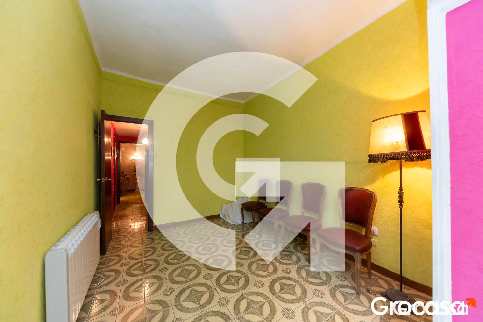 House or chalet for sale in L'Hospitalet de Llobregat  with Heating, Terrace and Oven