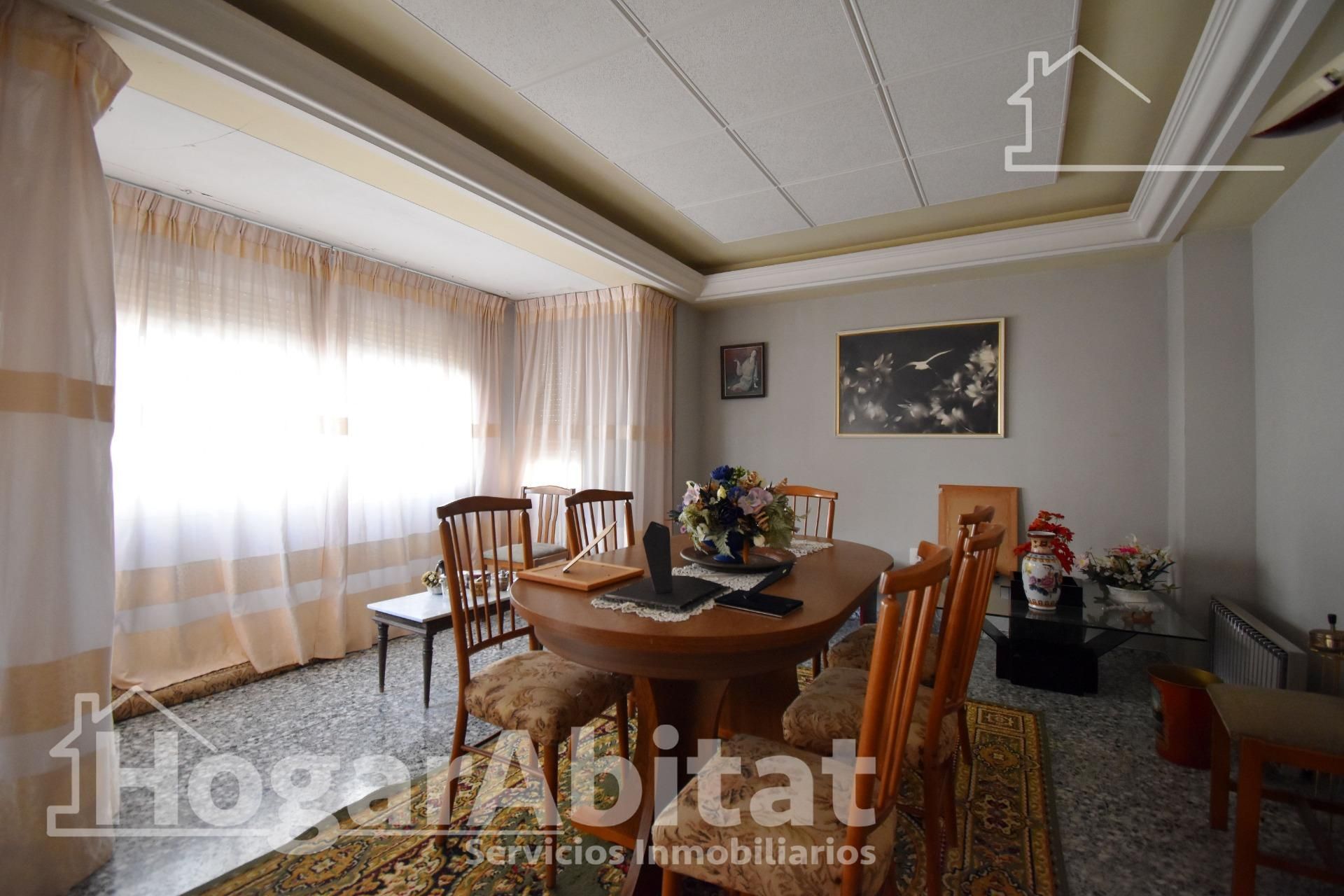 Sala d'estar de Casa o xalet en venda en Gandia amb Aire condicionat, Terrassa i Balcó