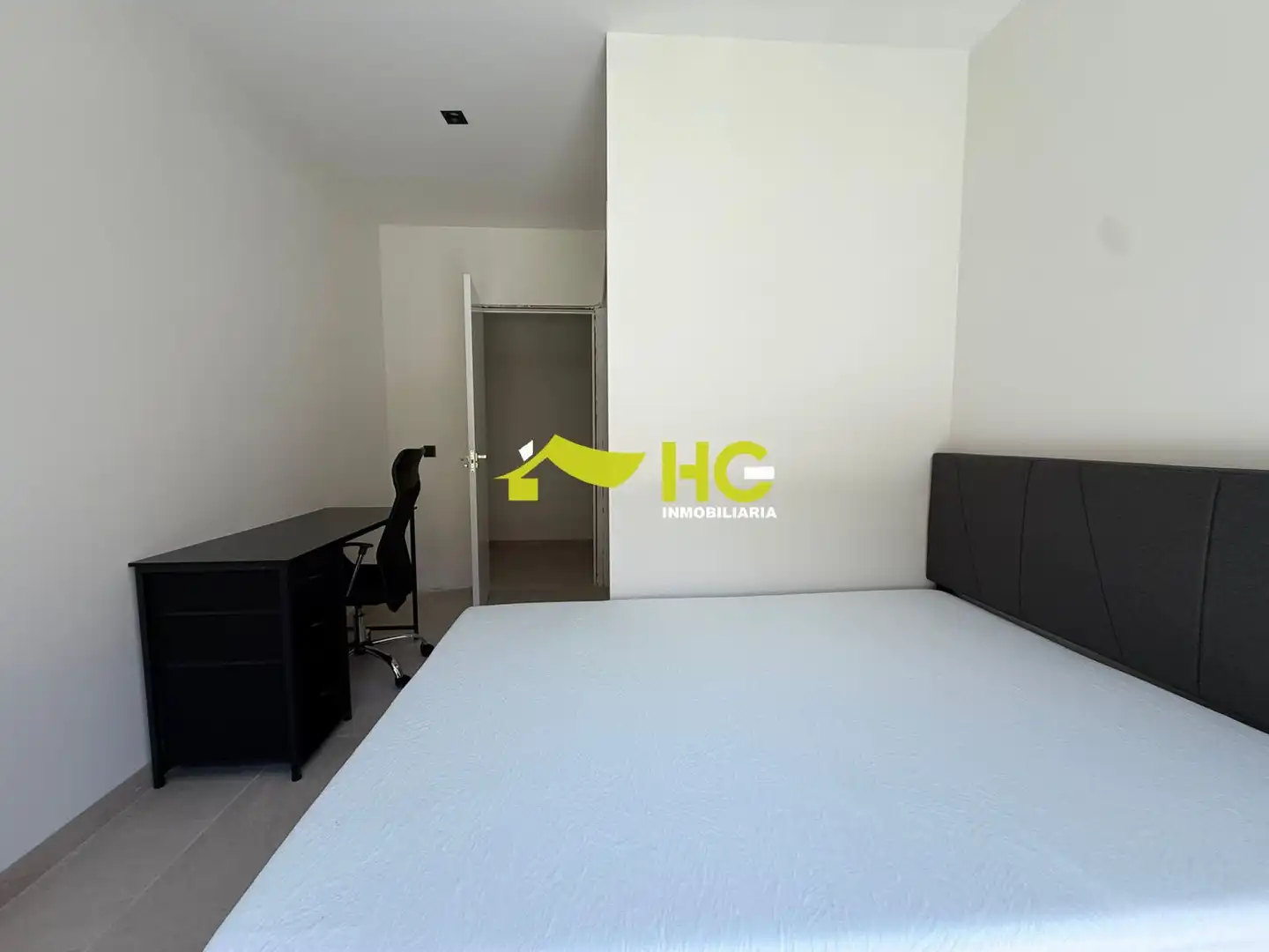 Schlafzimmer von Wohnung zur untervermieten in Villaviciosa de Odón mit Klimaanlage und Heizung