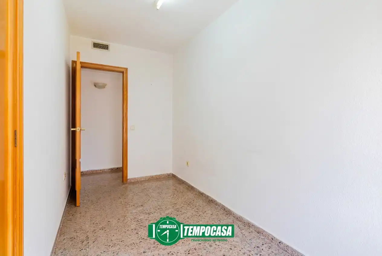 Habitación de Piso en venta en Valencia con Aire acondicionado, Calefacción y Internet