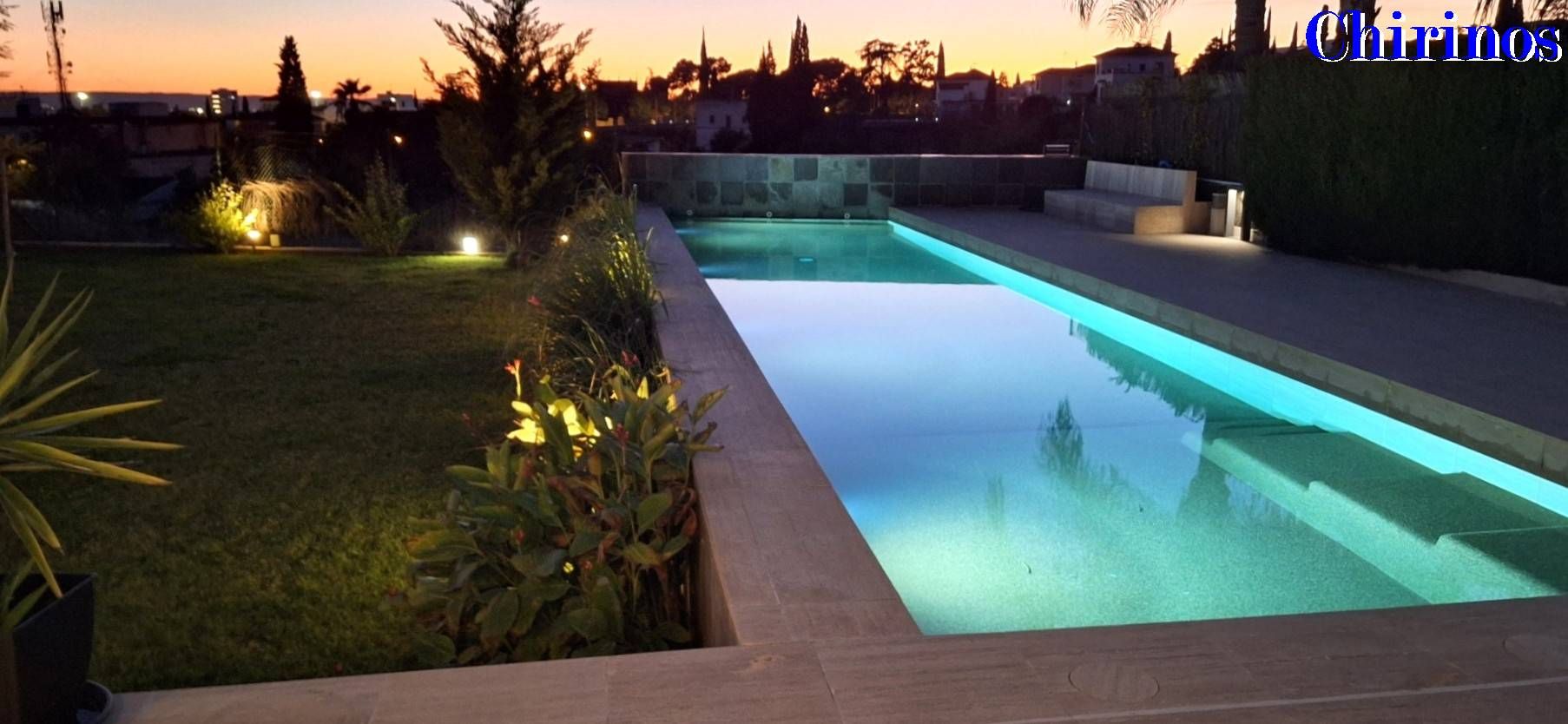 Swimming pool of House or chalet for sale in  Córdoba Capital  with Air Conditioner, Private garden and Terrace