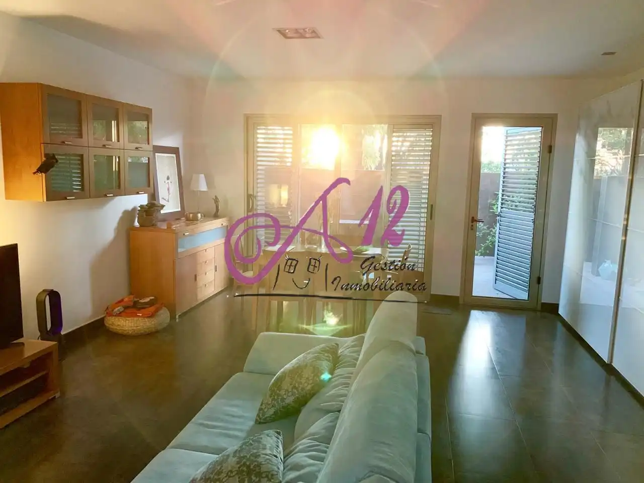Sala d'estar de Casa o xalet en venda en Yecla amb Terrassa