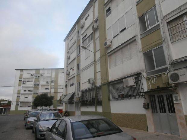 Piso en Venta en Av Blas Infante  en Puertas del sur - Guadabajaque