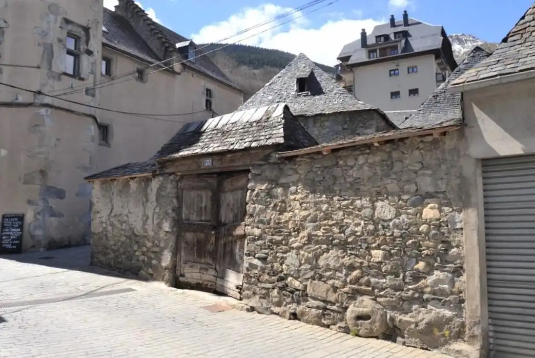 Außenansicht von Country house zum Verkauf in Vielha e Mijaran