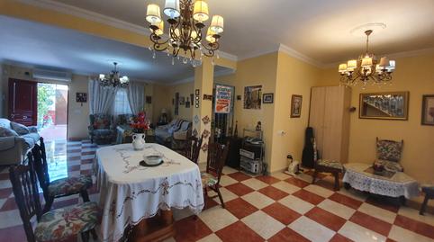 Foto 3 de Casa adosada en venta en Benacazón, Sevilla