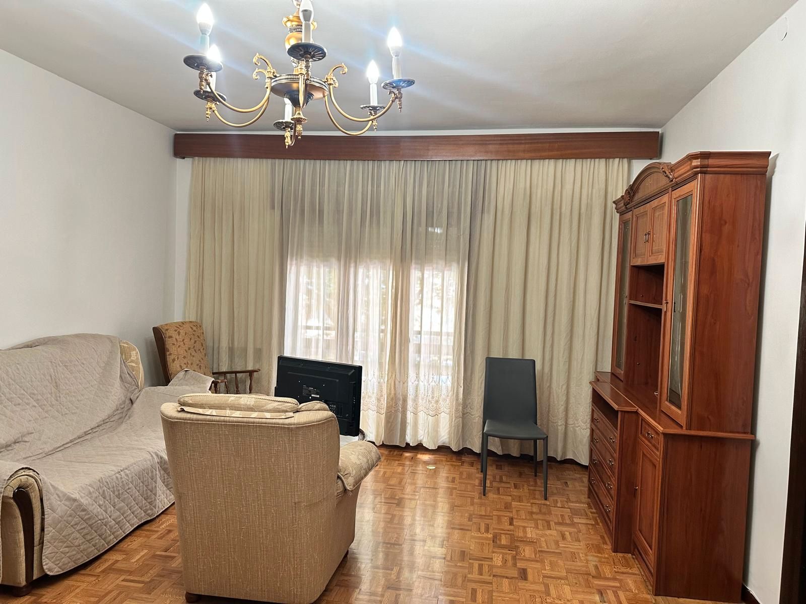 Sala d'estar de Pis de lloguer en Ciudad Real Capital amb Calefacció, Moblat i Balcó