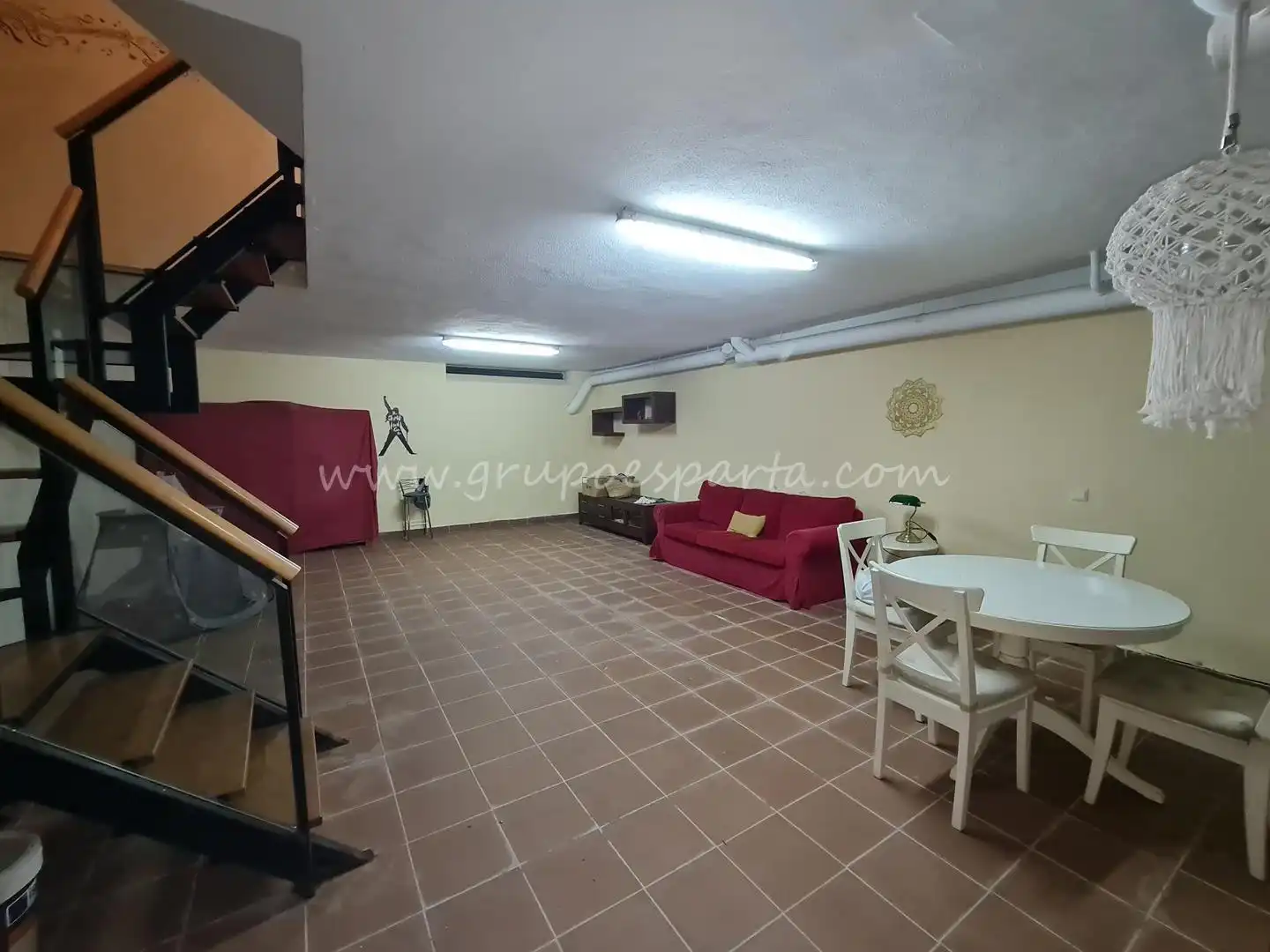 Casa adosada en venta en Huévar del Aljarafe con Aire acondicionado, Jardín privado y Terraza