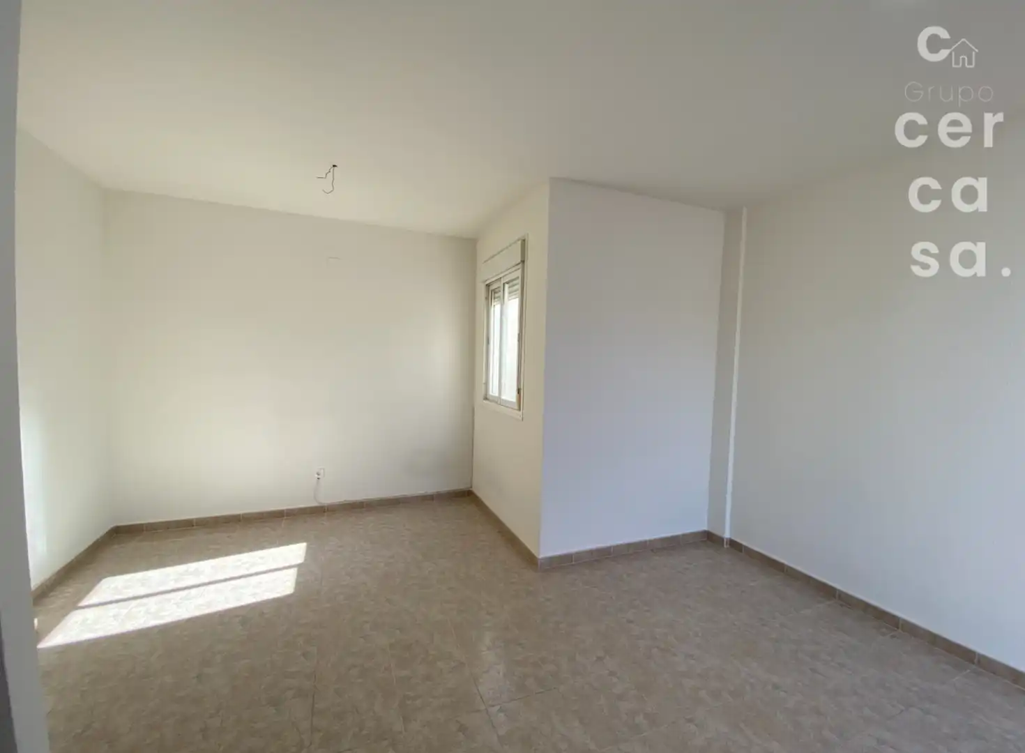Habitación de Casa adosada en venta en Tavernes Blanques con Terraza, Trastero y Balcón
