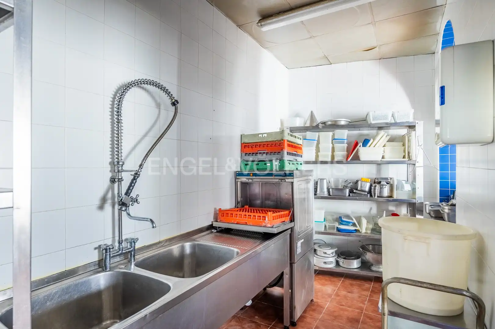 Kitchen of Commercial properties for sale in Villanueva del Ariscal  with Air Conditioner, Heating and Furnished
