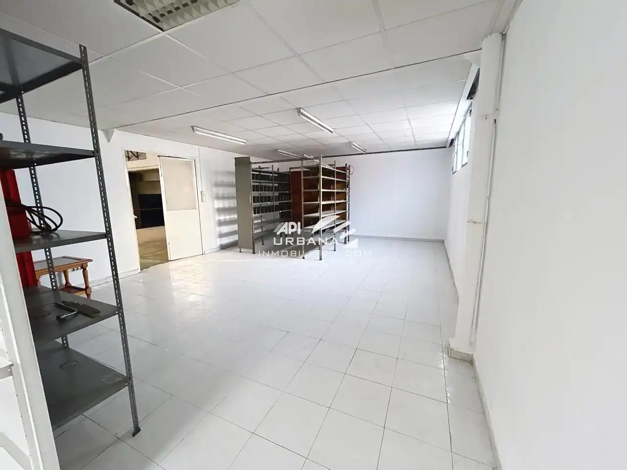 Nave industrial de alquiler en Lucena