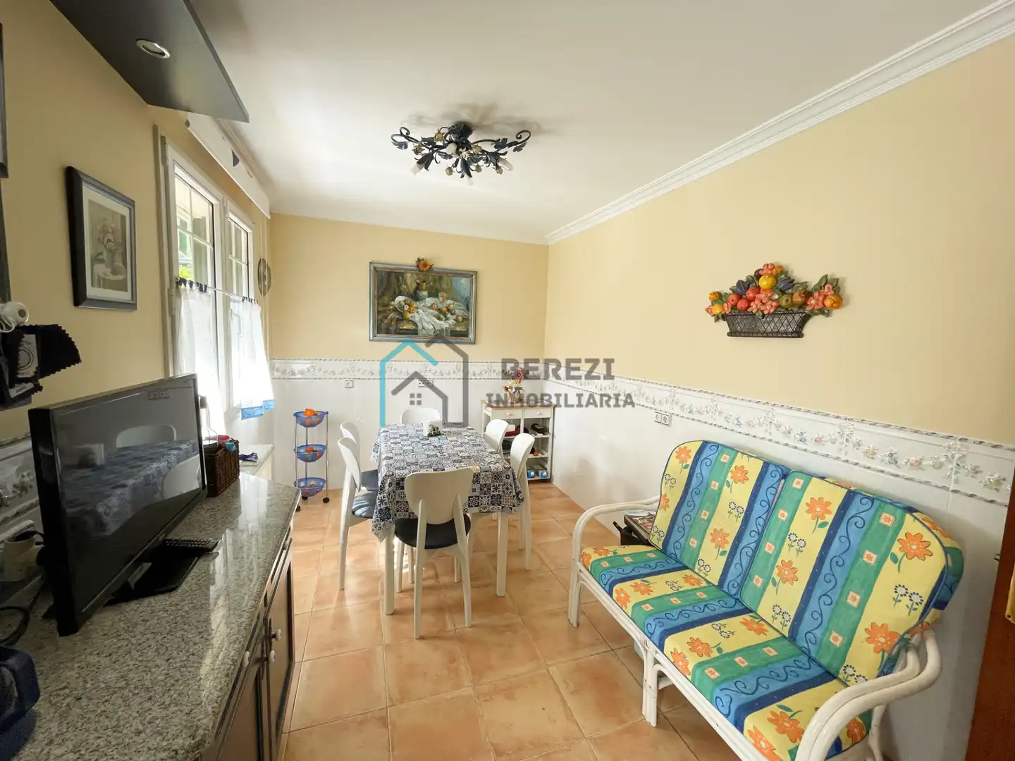 Comedor de Casa adosada en venta en Mundaka con Calefacción, Jardín privado y Amueblado