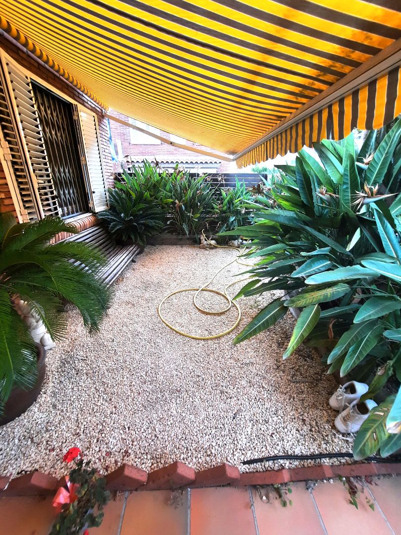 Casa adosada en venta en Camí del Mig, 62, Zona Alta