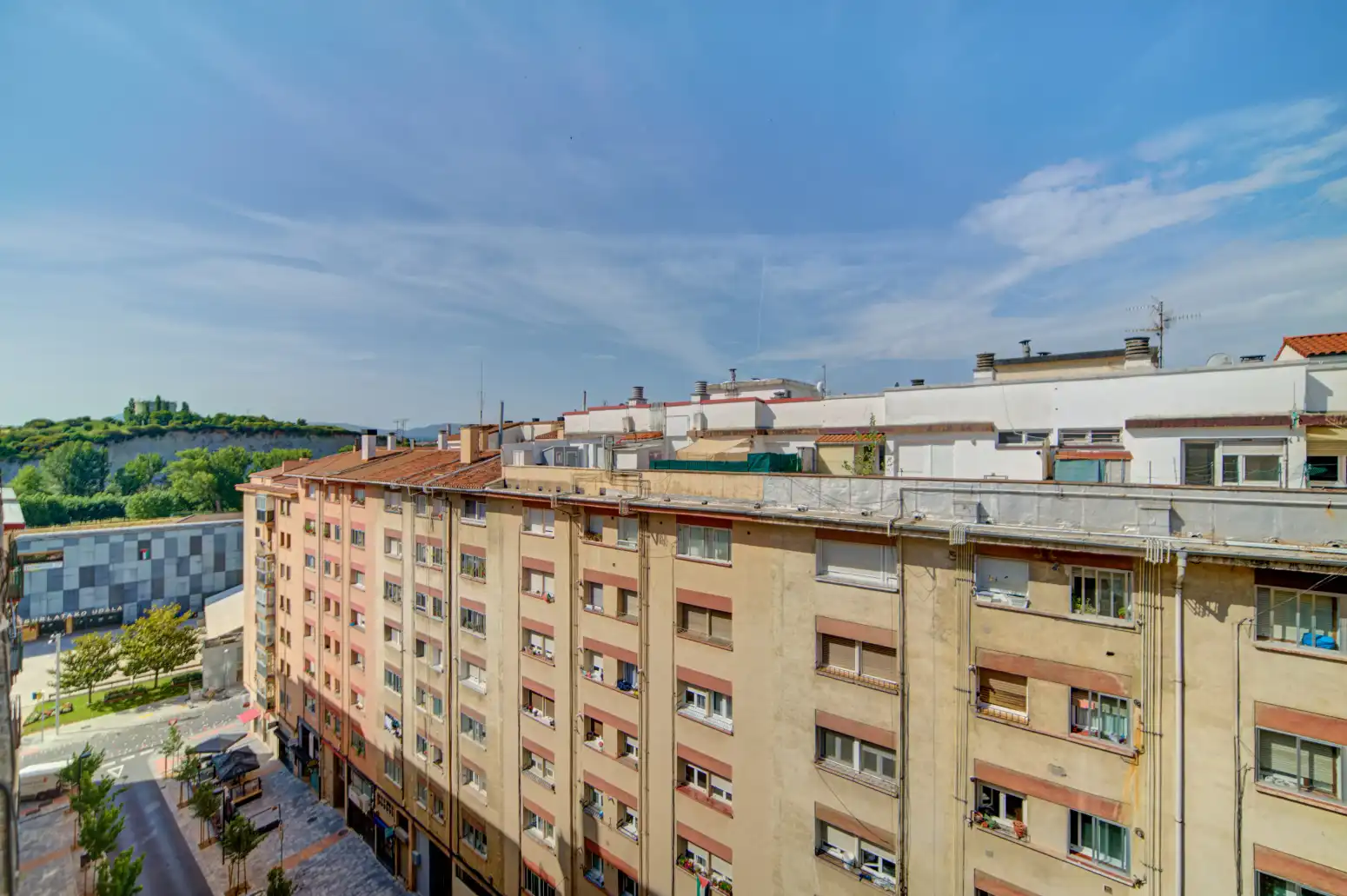 Vista exterior de Ático en venta en Burlada / Burlata con Calefacción, Parquet y Terraza