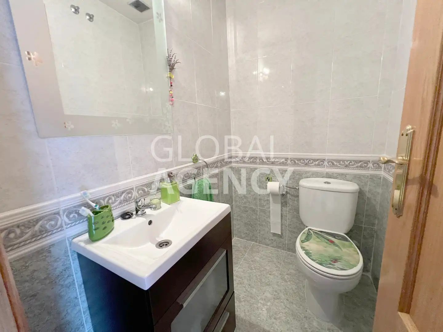 Baño de Casa adosada en venta en Torrejón del Rey con Calefacción, Jardín privado y Horno