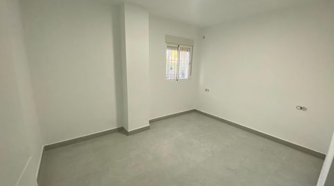 Photo 4 of Flat for rent in Calle Calle Marzo, El Torrejón - El Cerezo, Sevilla Capital