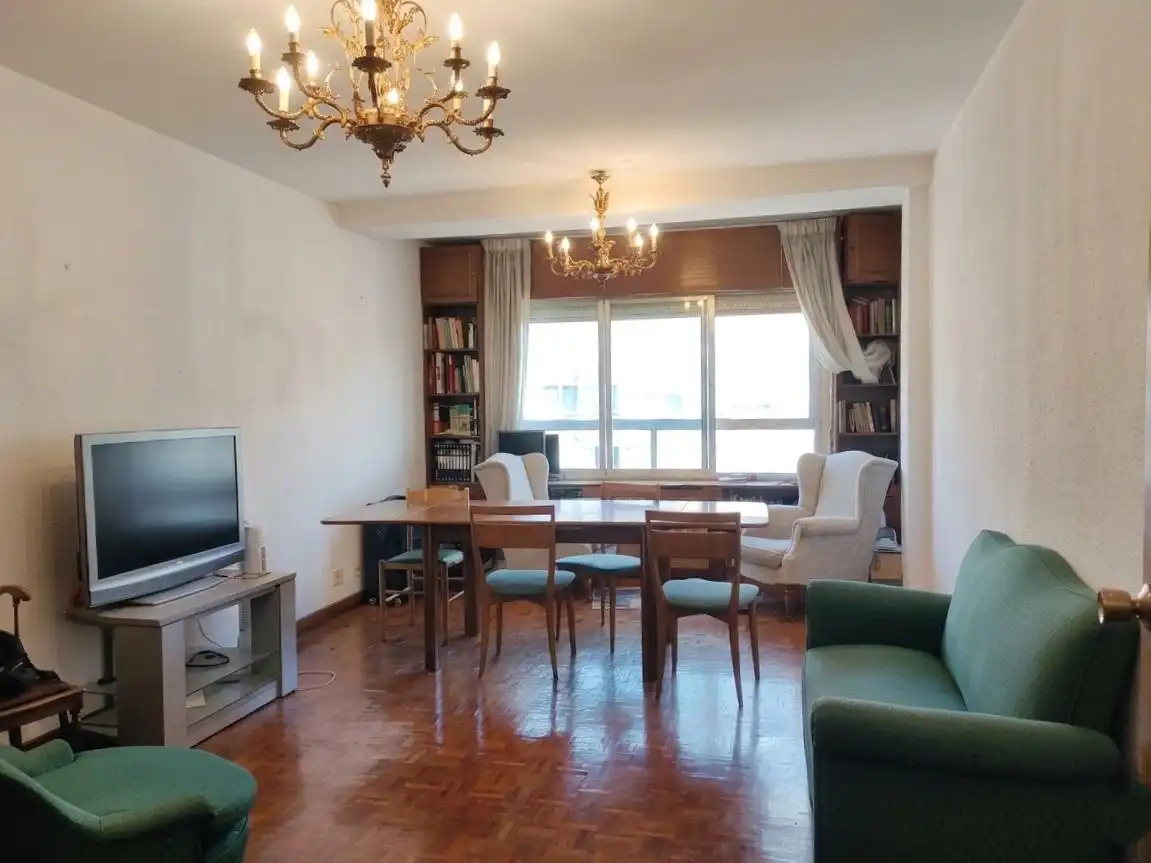 Sala d'estar de Pis en venda en Burgos amb Calefacció, Parquet i Traster