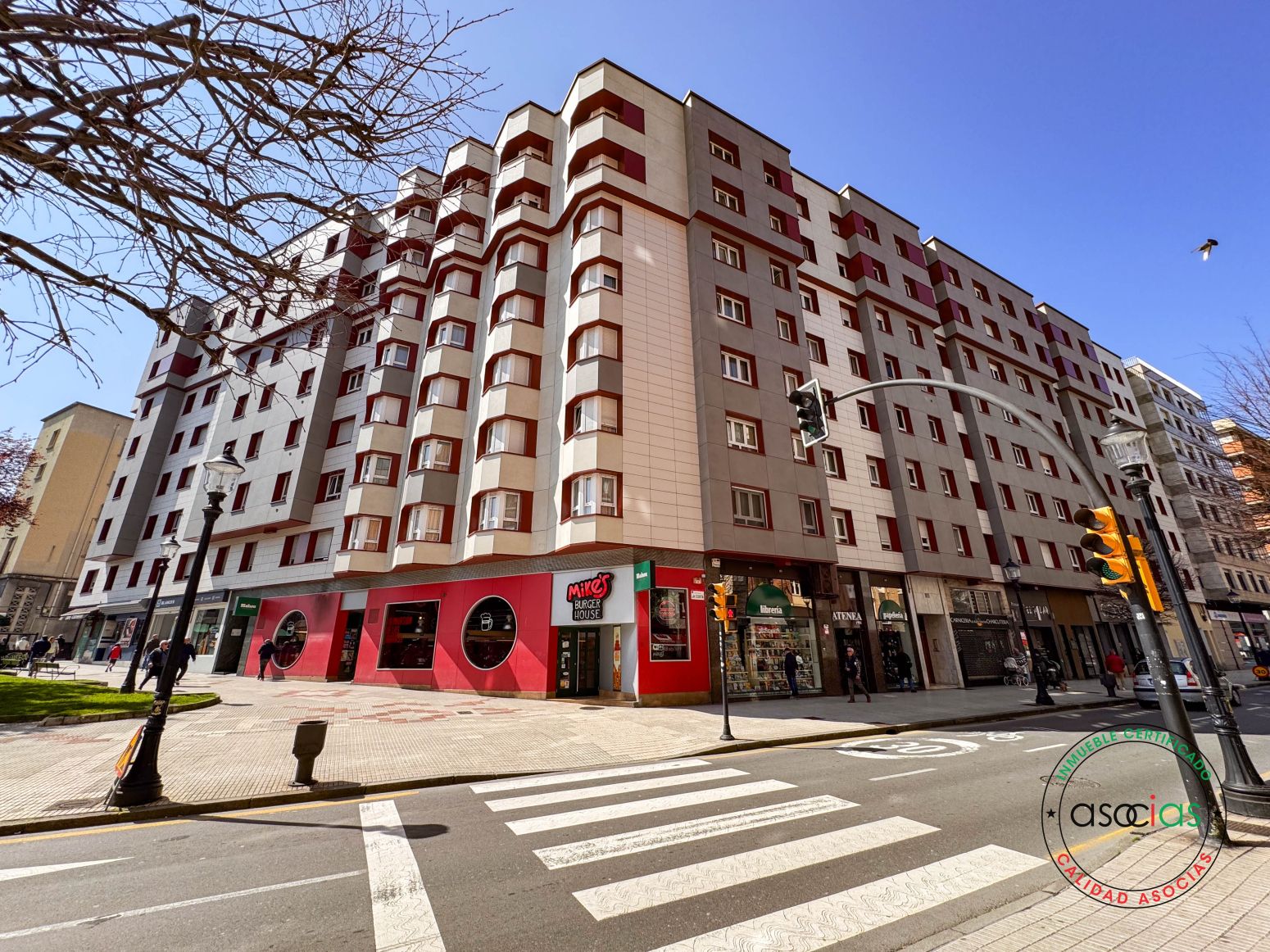 Vista exterior de Pis en venda en Gijón  amb Calefacció i Parquet