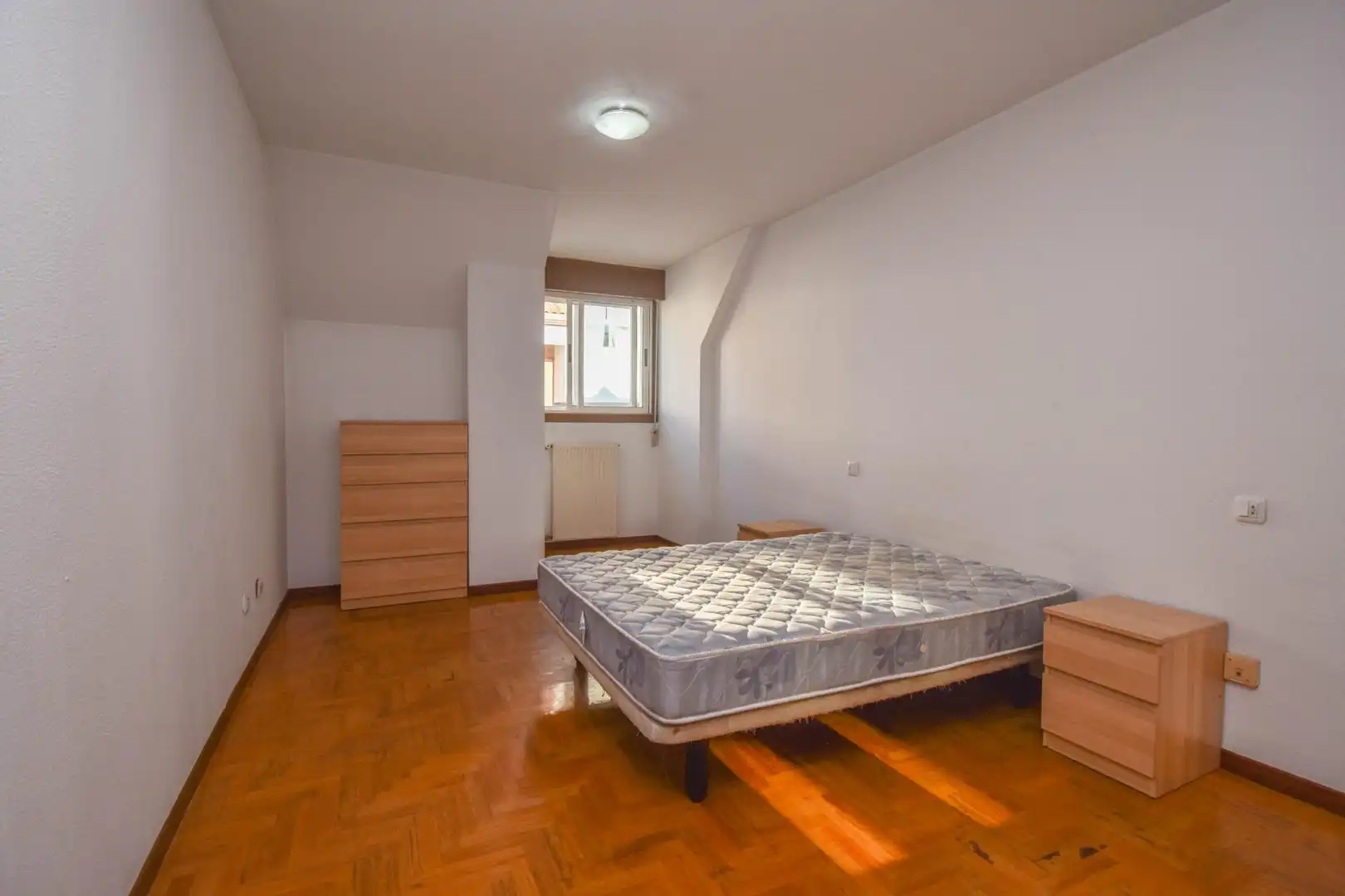 Dachboden zur Miete in Cambre