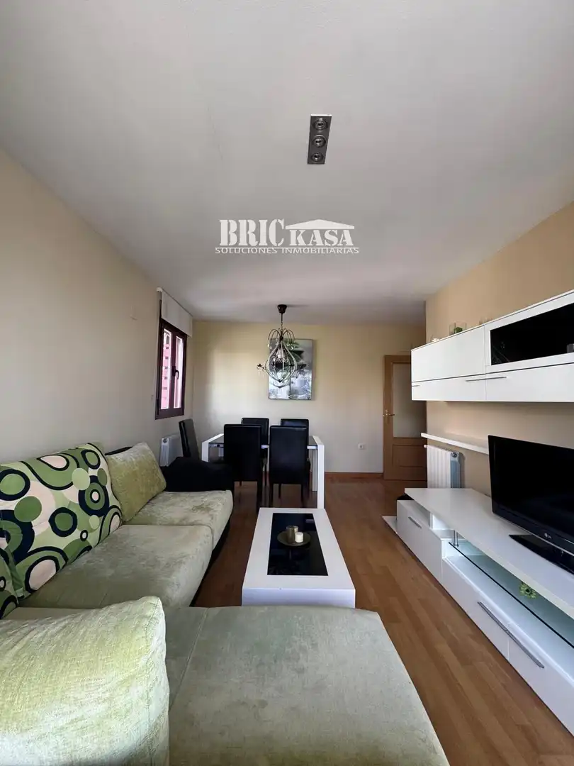 Living room of Flat for rent in Cáceres  with Air Conditioner, Heating and Terrace