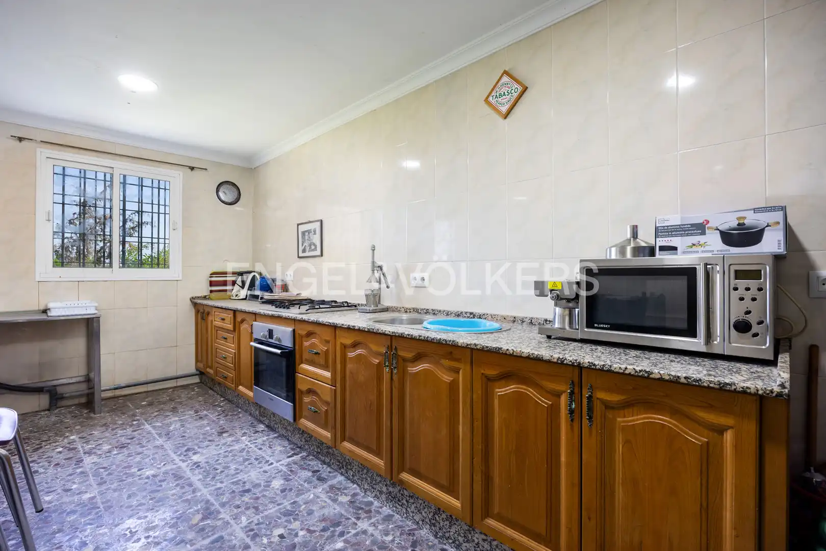 Cocina de Casa o chalet en venta en Chiclana de la Frontera con Aire acondicionado, Calefacción y Jardín privado