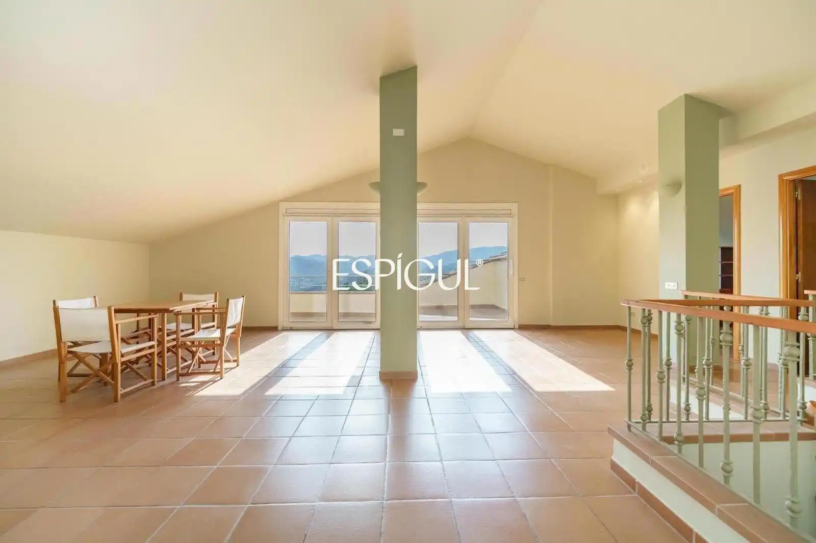 Sala d'estar de Casa o xalet en venda en Vallromanes amb Aire condicionat, Calefacció i Jardí privat