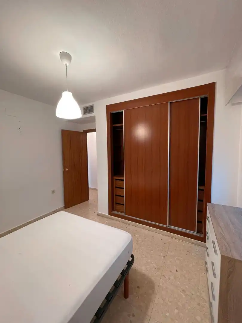 Apartament de lloguer a Avenida Fernando Calzadilla, Pardaleras
