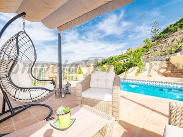 Casa con piscina en venta en Torrox Pueblo