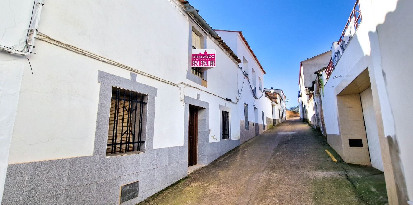 Exterior view of Country house for sale in Salvatierra de los Barros  with Private garden, Terrace and Storage room