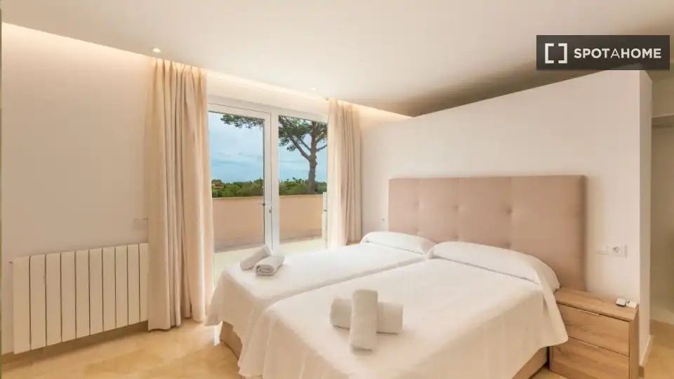 Bedroom of Apartments for share in  Palma de Mallorca  with Air Conditioner, Terrace and Furnished