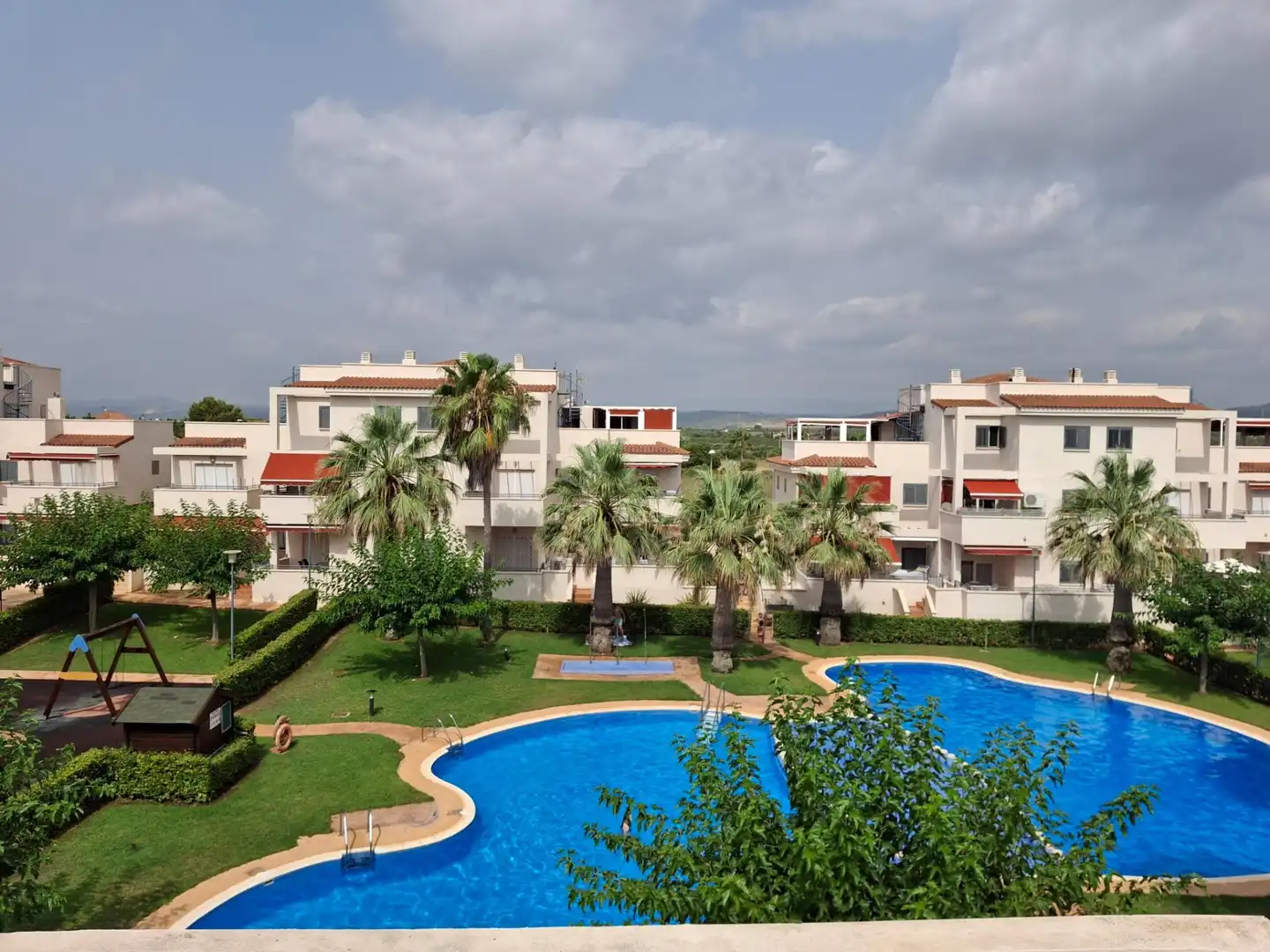 Piscina de Apartament en venda en Alcalà de Xivert amb Aire condicionat, Jardí privat i Terrassa