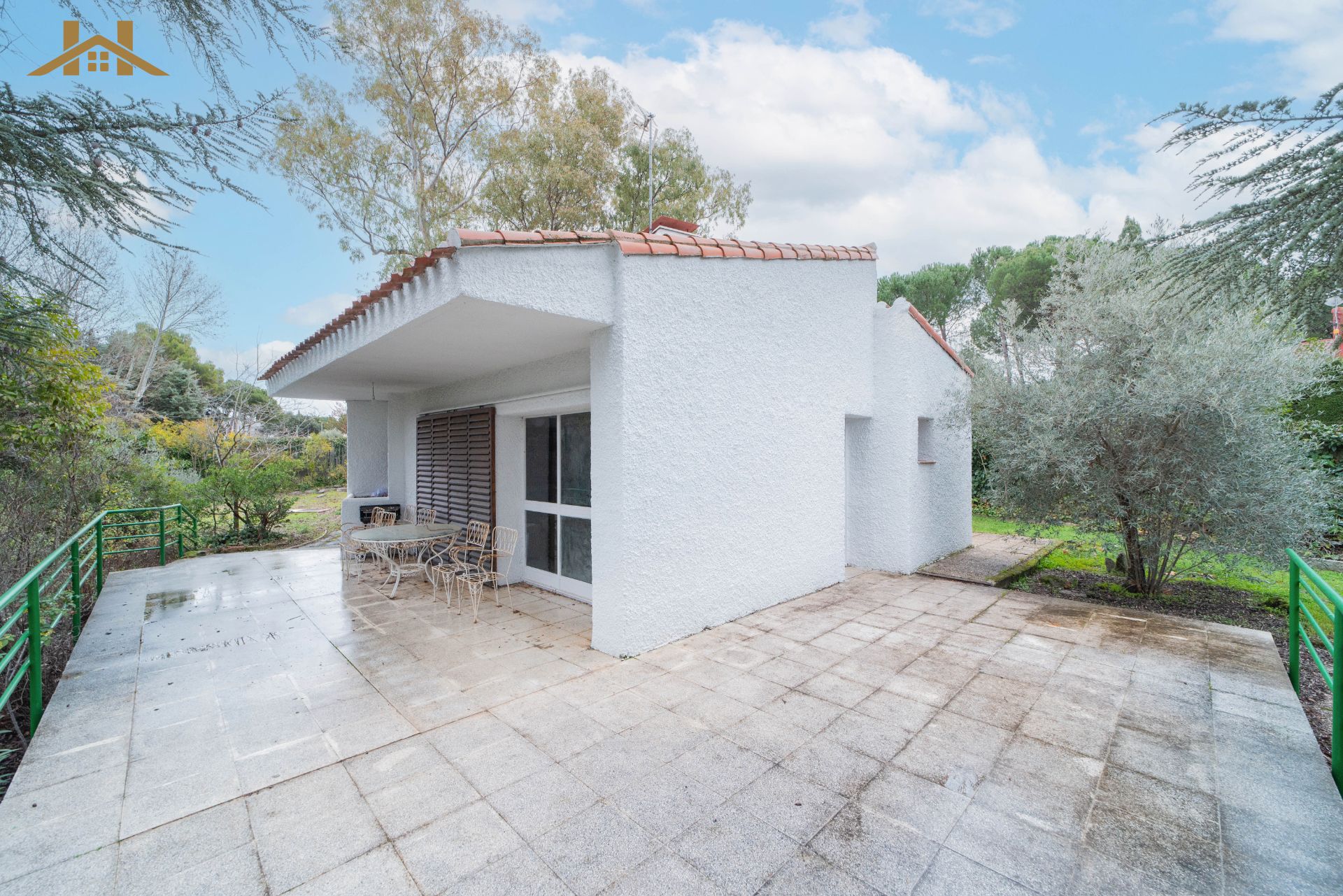 Vista exterior de Casa o xalet en venda en Valdemorillo amb Calefacció, Jardí privat i Terrassa