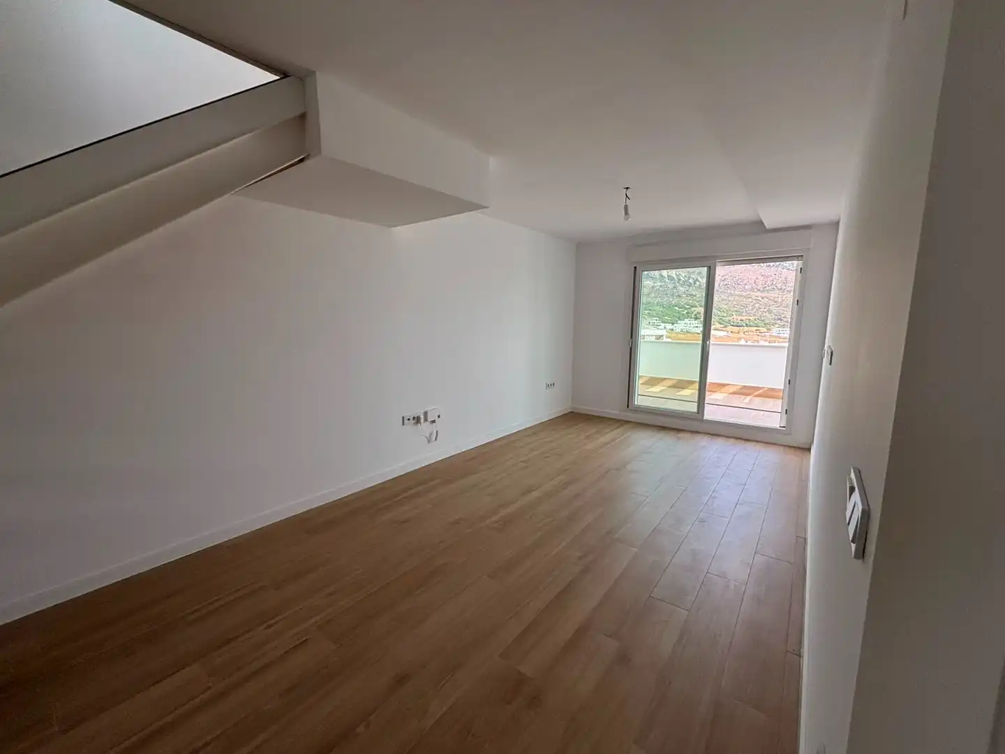 Sala d'estar de Dúplex en venda en Zahara de los Atunes amb Aire condicionat i Terrassa