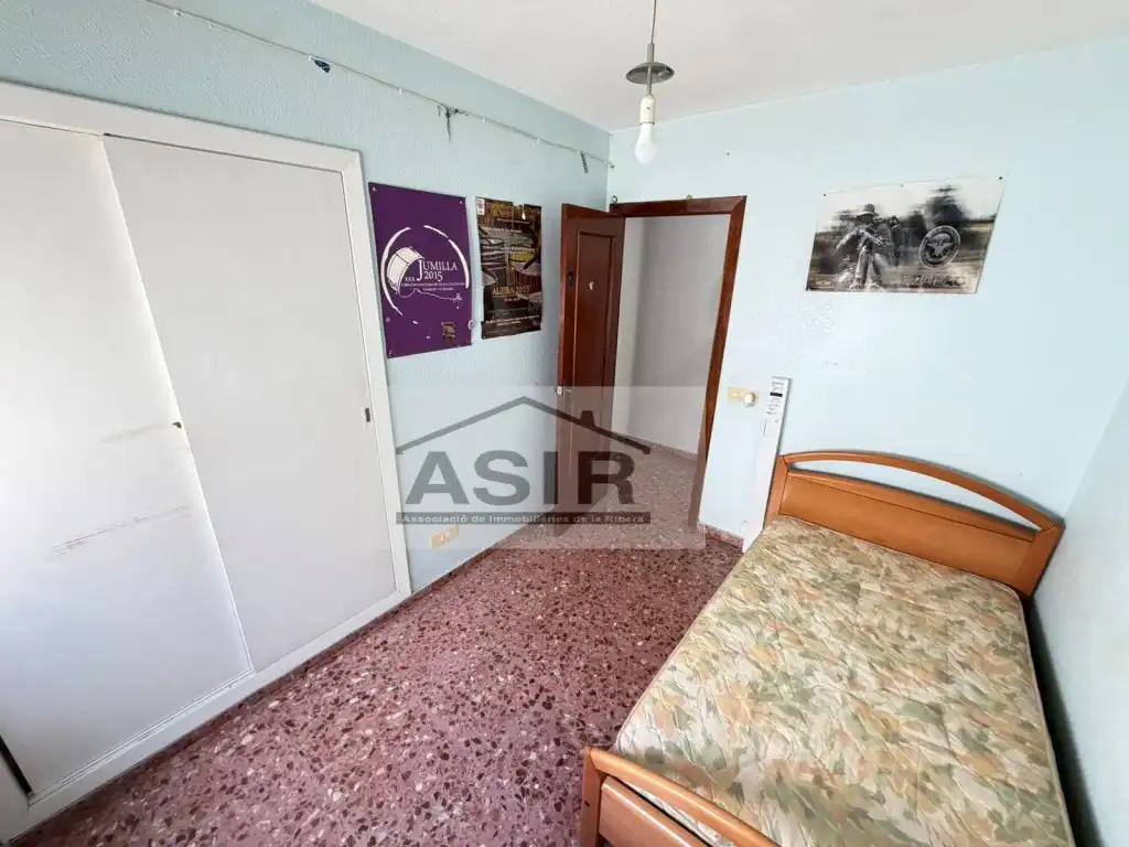 Schlafzimmer von Dachboden zum Verkauf in Alzira mit Terrasse