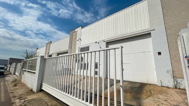 Nave industrial en Venta en Passatge Strauss, 10NAU en Zona Industrial