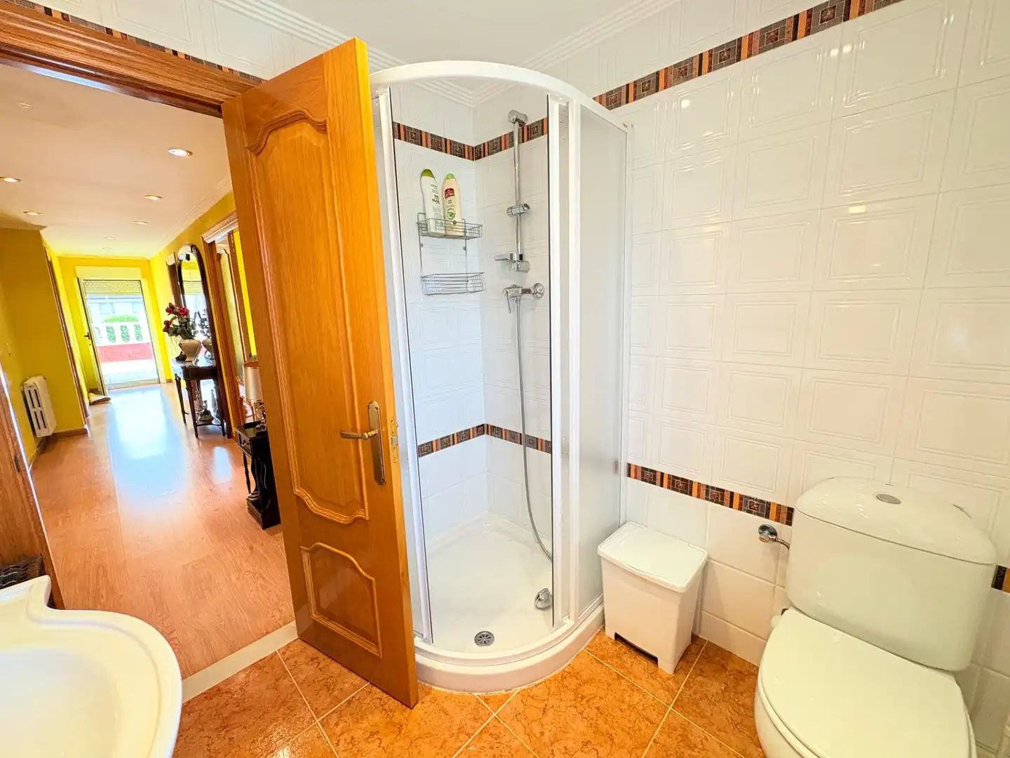Baño de Casa o chalet en venta en Ponferrada con Calefacción, Jardín privado y Terraza