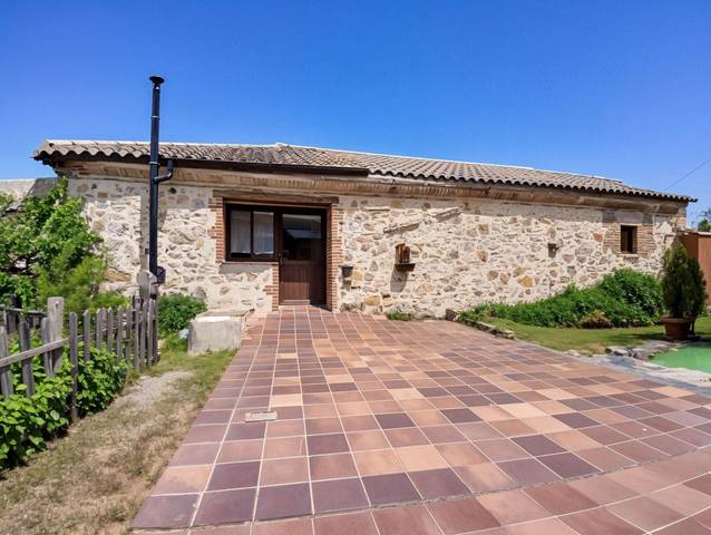 Casa-chalet en Venta en Santa María la Real de Nieva