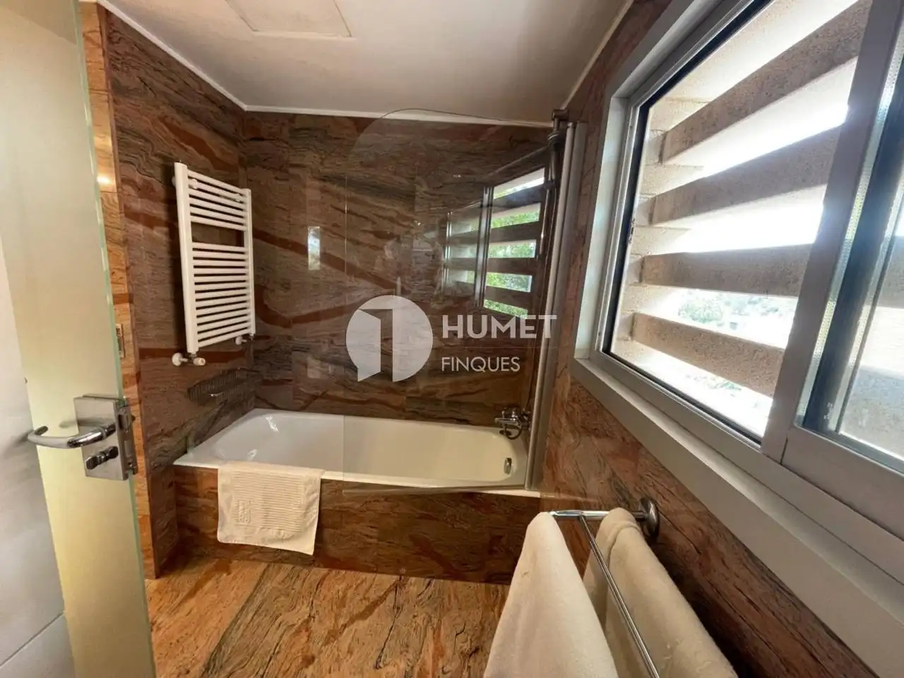 Baño de Casa o chalet en venta en Barcelona con Aire acondicionado, Calefacción y Jardín privado