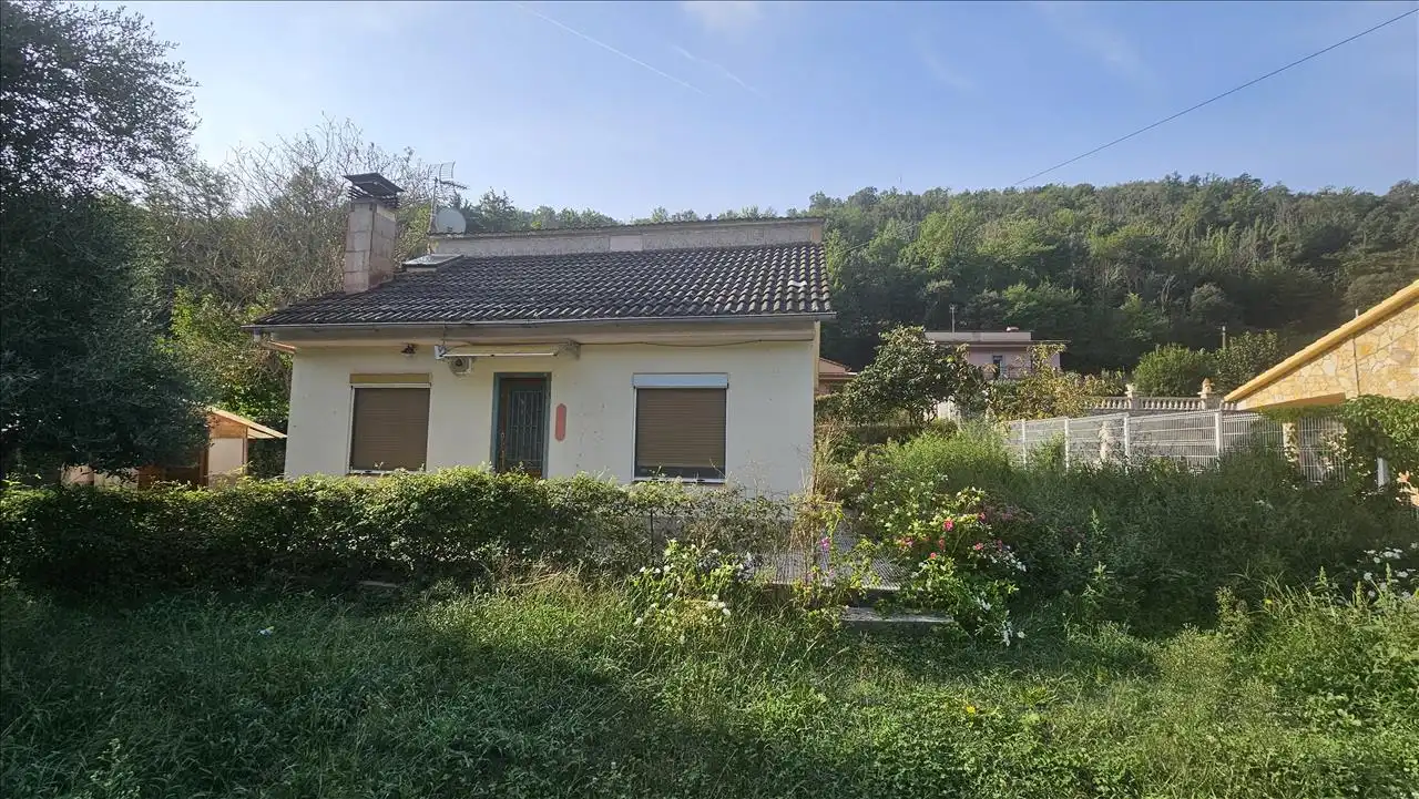 Haus zum Verkauf in Massanes