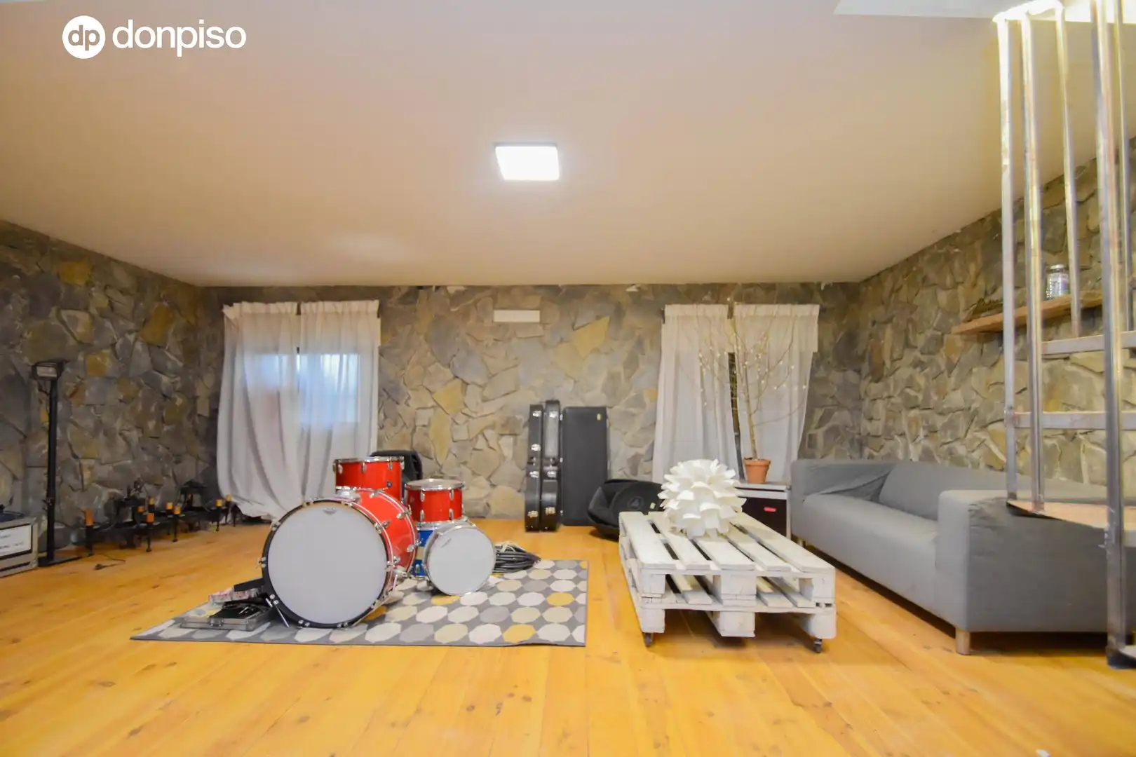 Sala d'estar de Casa o xalet en venda en Chauchina amb Jardí privat, Parquet i Terrassa