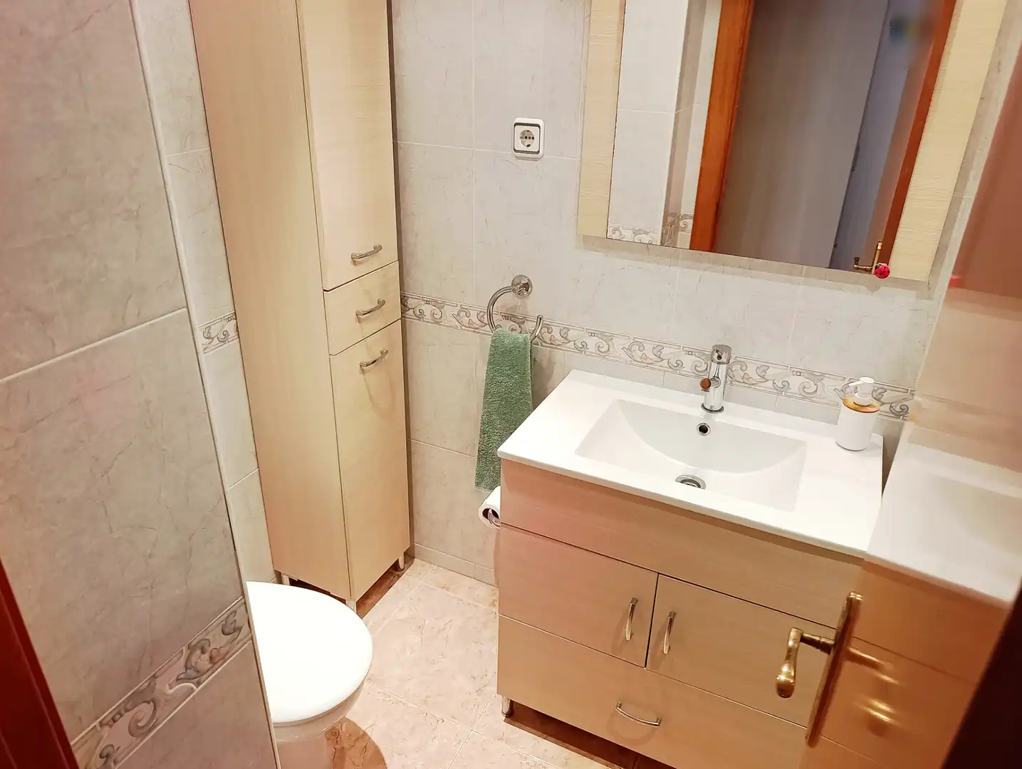 Baño de Piso en venta en Malgrat de Mar con Calefacción, Terraza y Horno