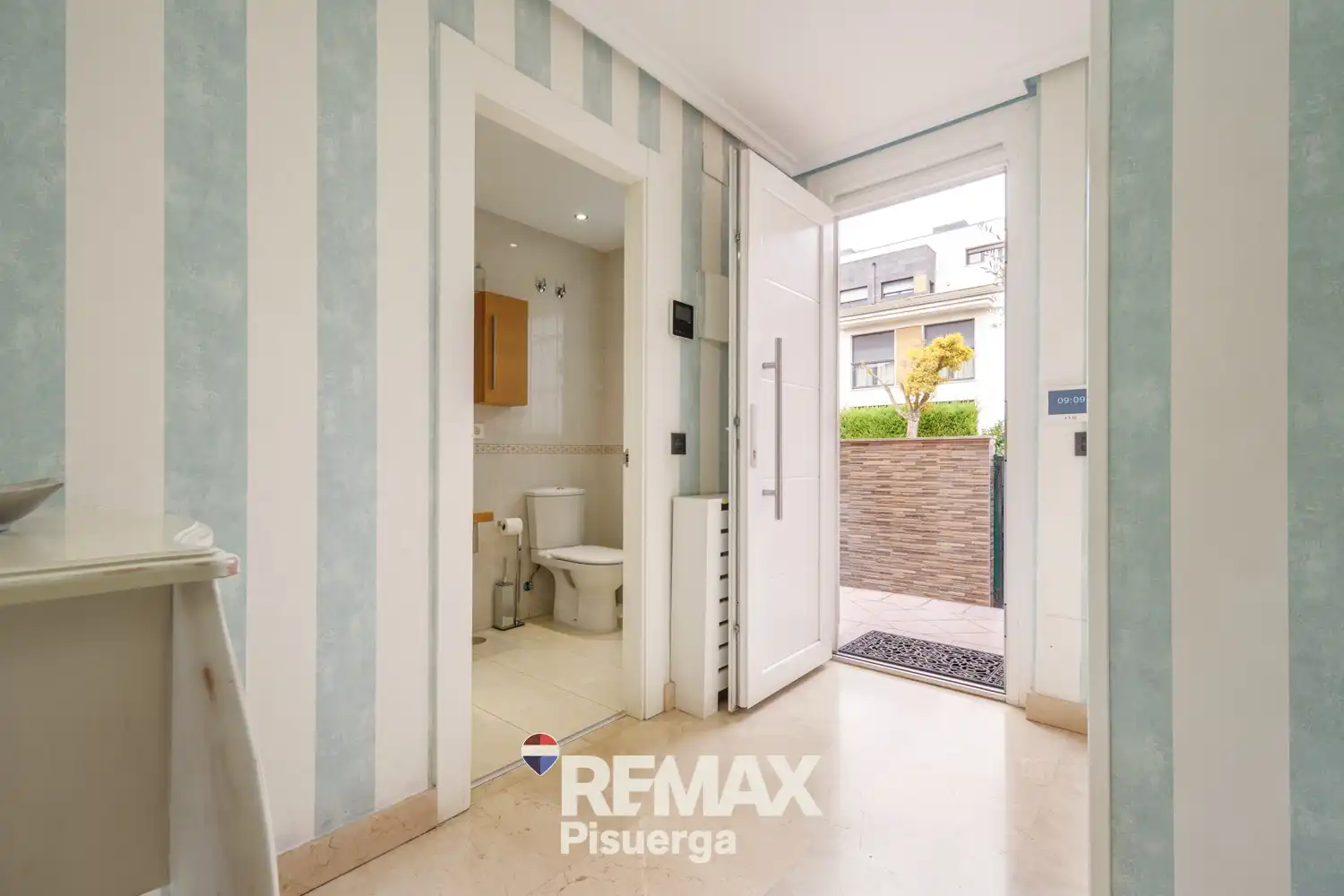 Villa mit Pool zum Verkauf in Calle José María Castilviejo 41, imagen 28