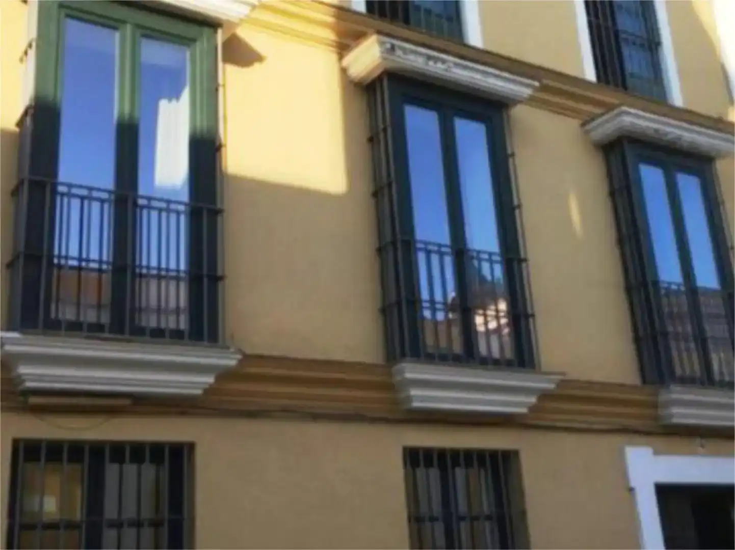 Terrassa de Pis de lloguer en  Sevilla Capital amb Aire condicionat i Balcó