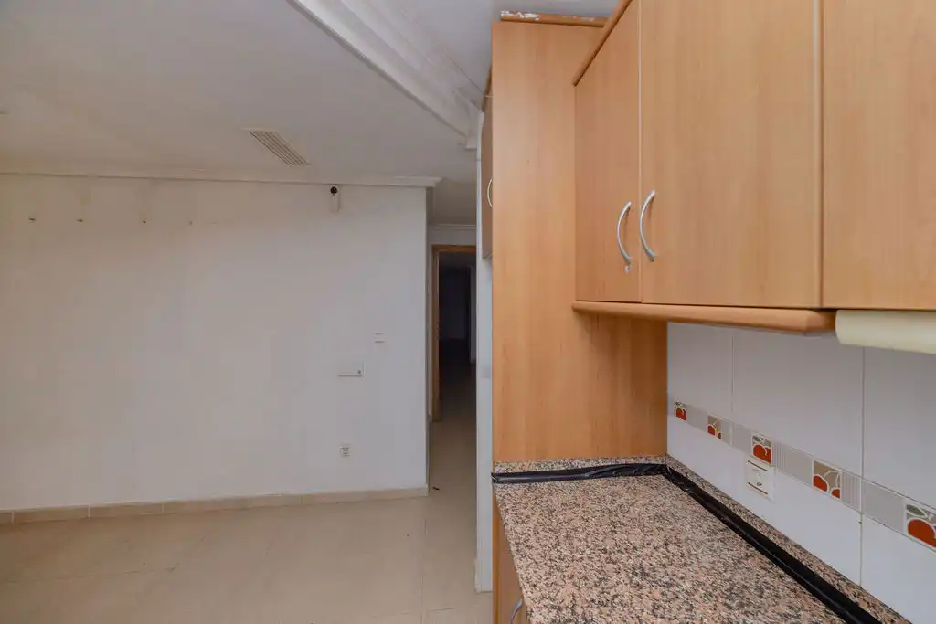 Piso en venta en C/ Bergatín, Avenida Habaneras - Curva de Palangre