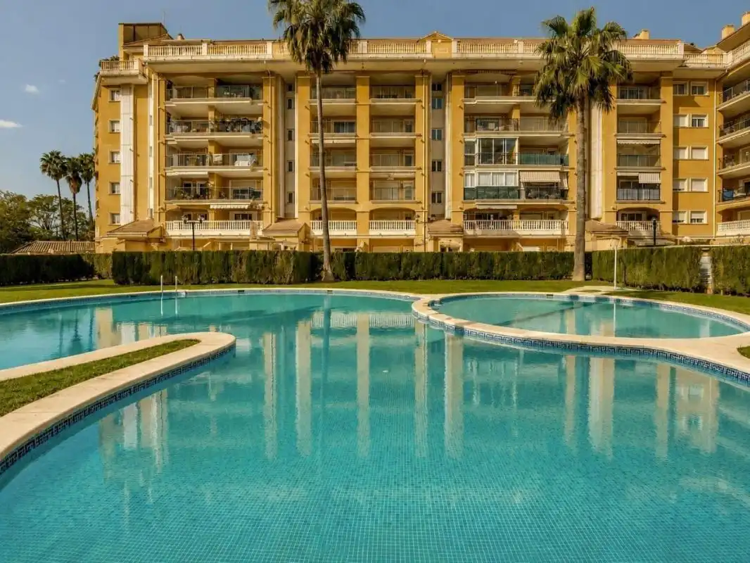 Swimming pool of Flat for sale in Dénia  with Air Conditioner and Heating